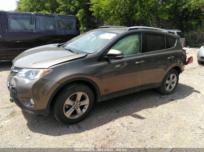 2015 TOYOTA RAV4 XLE - JTMRFREV7FD105554