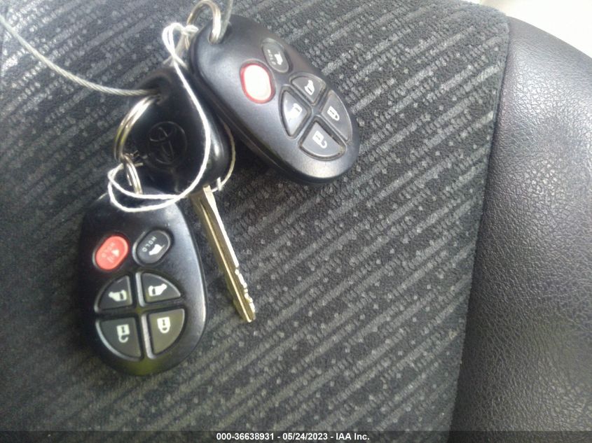 2014 TOYOTA SIENNA SE - 5TDXK3DC7ES497342