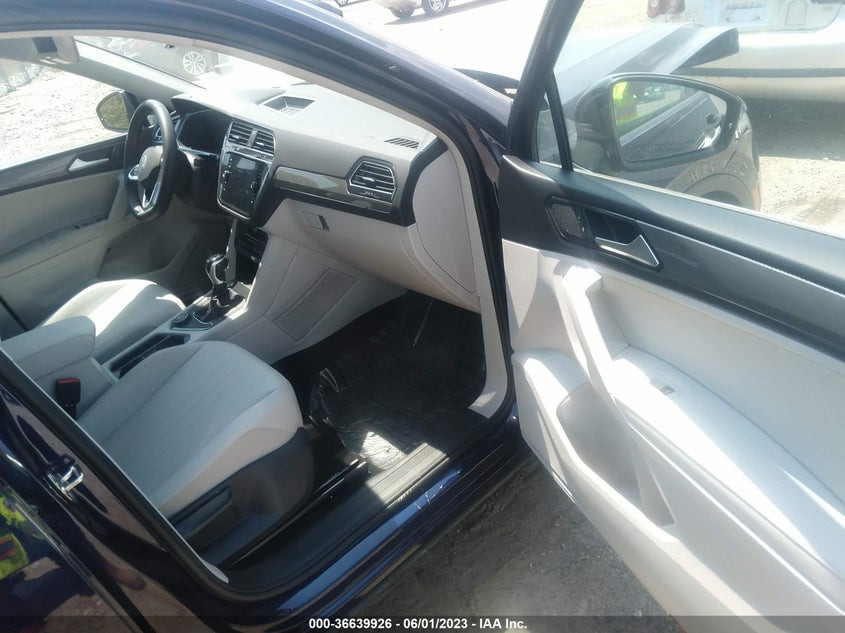 VIN 3VV2B7AX4PM005475 2023 VOLKSWAGEN TIGUAN SE