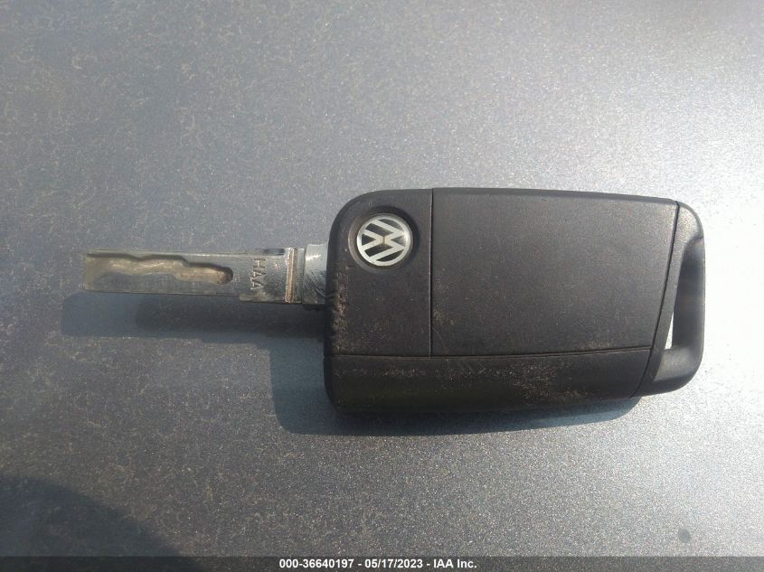 2015 VOLKSWAGEN GOLF TSI S - 3VW817AU1FM098839