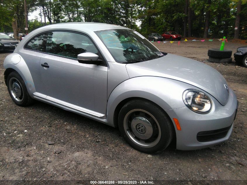 2015 VOLKSWAGEN BEETLE COUPE 1.8T CLASSIC - 3VWF17AT3FM603634