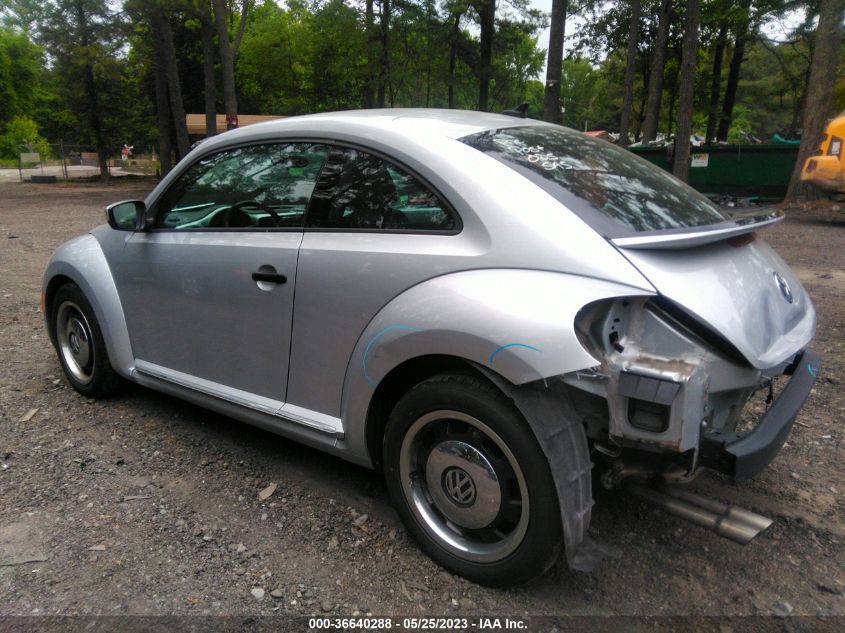 2015 VOLKSWAGEN BEETLE COUPE 1.8T CLASSIC - 3VWF17AT3FM603634