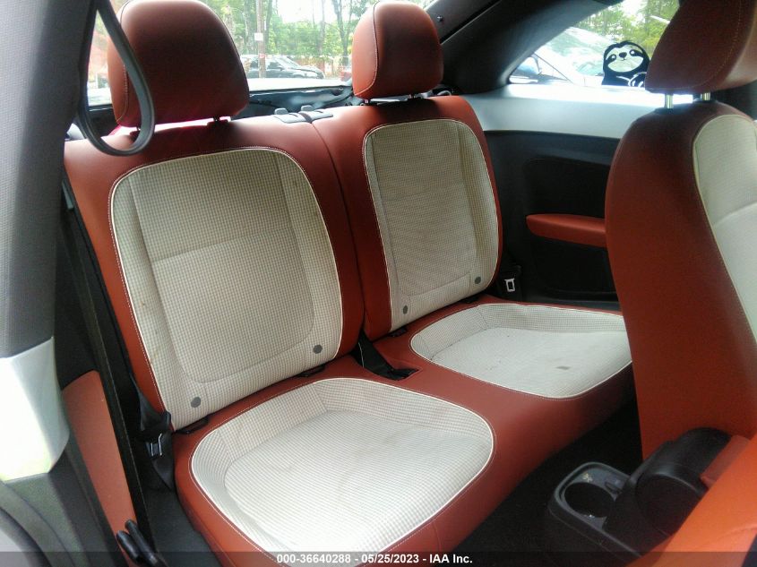 2015 VOLKSWAGEN BEETLE COUPE 1.8T CLASSIC - 3VWF17AT3FM603634