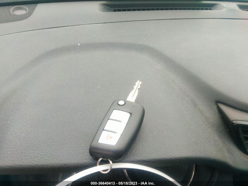 2017 NISSAN ROGUE S - KNMAT2MT3HP607332