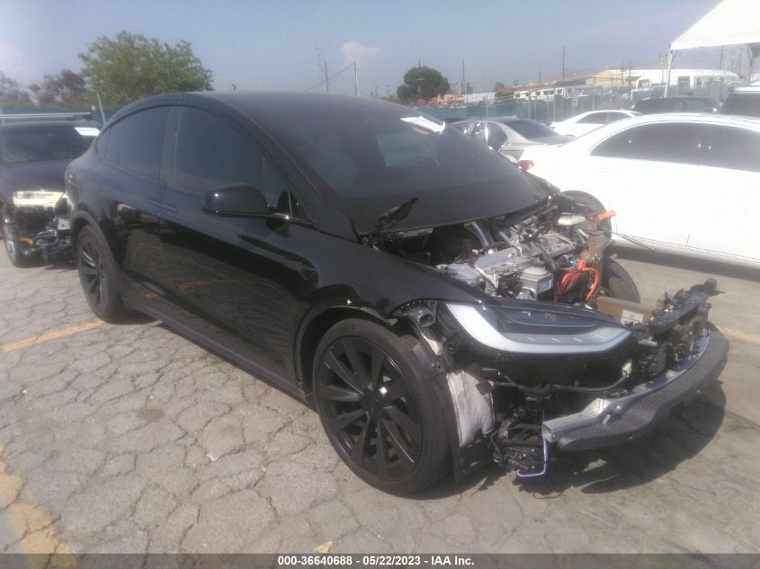 2022 TESLA MODEL X PLAID - 7SAXCBE63NF333111
