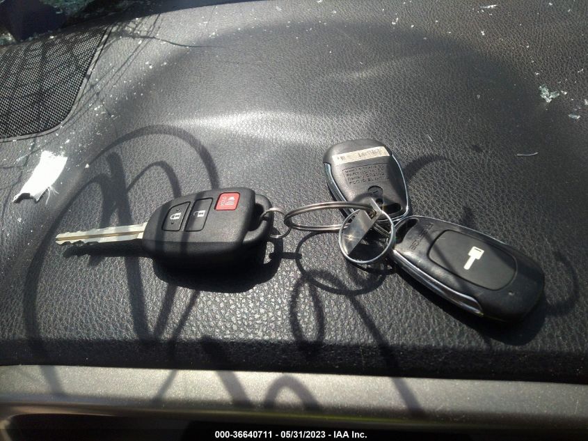 2015 TOYOTA RAV4 LE - 2T3BFREV4FW349568