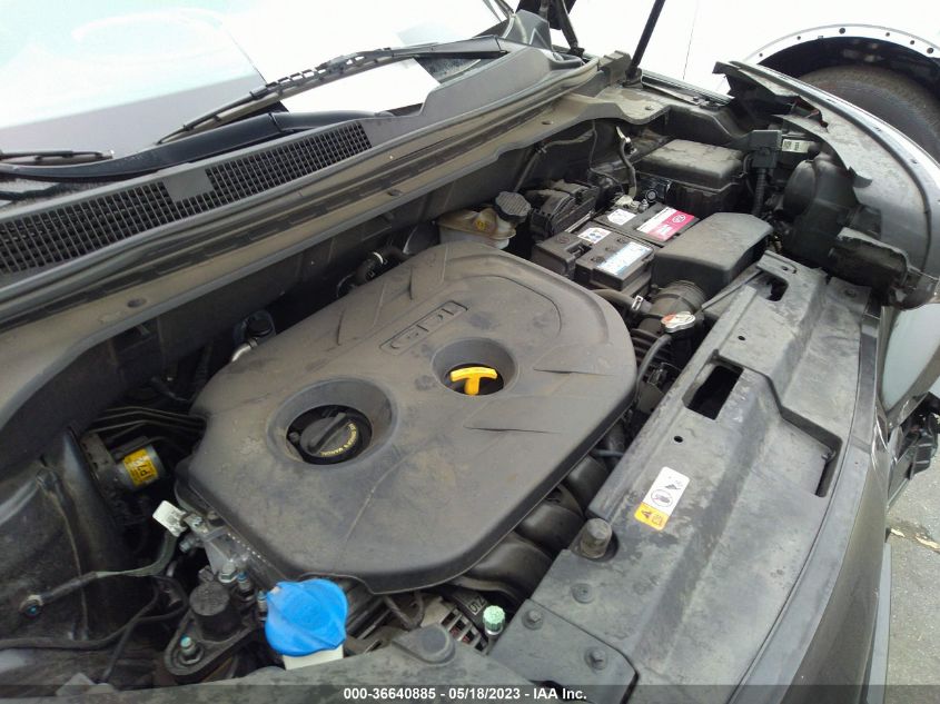 2016 KIA SOUL + - KNDJP3A50G7364268