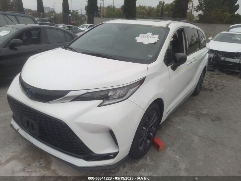 2021 TOYOTA SIENNA XSE - 5TDDRKEC7MS017872
