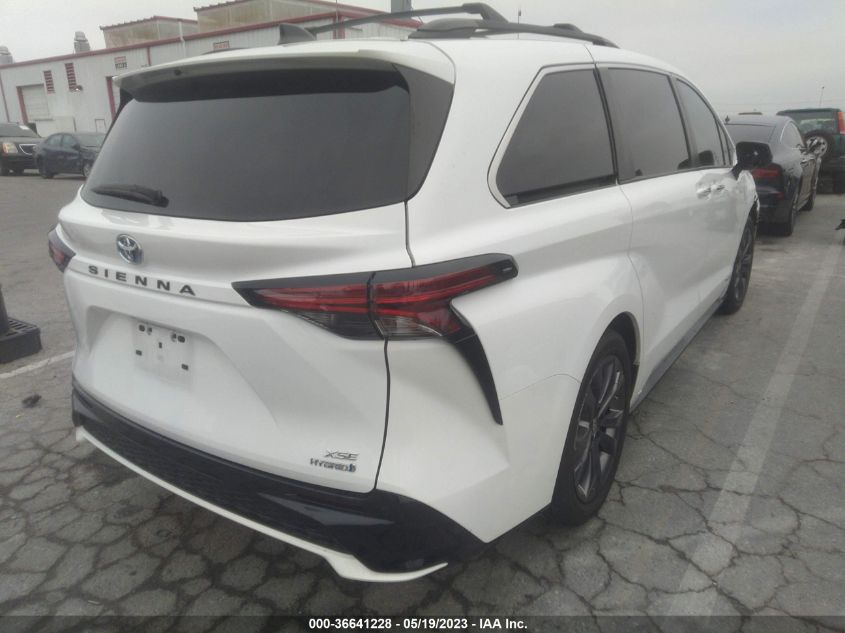 2021 TOYOTA SIENNA XSE - 5TDDRKEC7MS017872