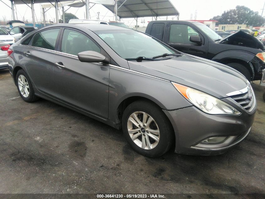 VIN 5NPEB4AC6DH570335 2013 HYUNDAI SONATA no.1