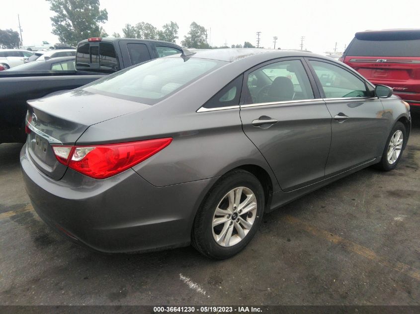 VIN 5NPEB4AC6DH570335 2013 HYUNDAI SONATA no.4