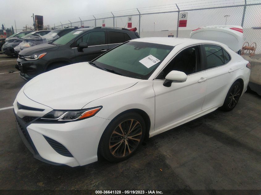 2018 TOYOTA CAMRY LE/SE/XLE/L - 4T1B11HK8JU560212