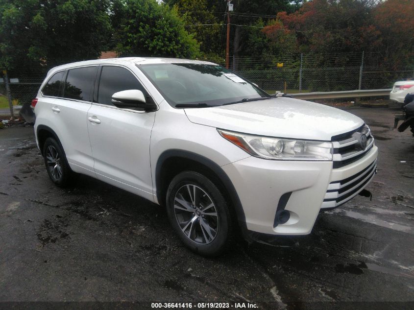 2017 TOYOTA HIGHLANDER LE - 5TDZZRFH7HS220453