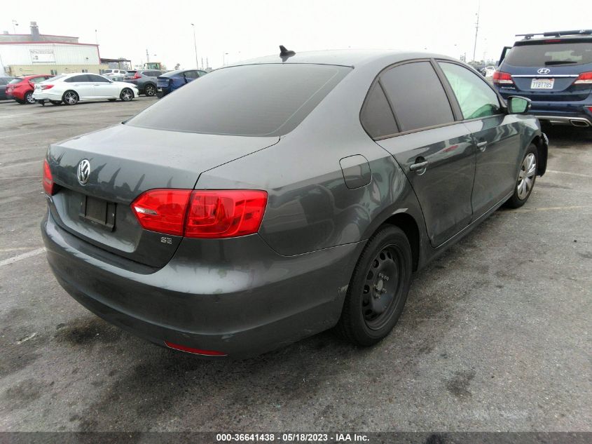 2014 VOLKSWAGEN JETTA SEDAN SE - 3VWD17AJ3EM417192