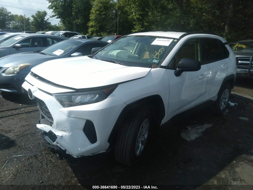 VIN JTMF1RFV8KJ005023 2019 TOYOTA RAV4 LE