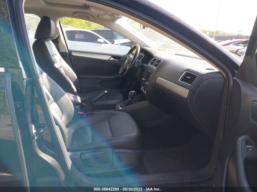 2014 VOLKSWAGEN JETTA SEDAN SE - 3VWD17AJ0EM425041