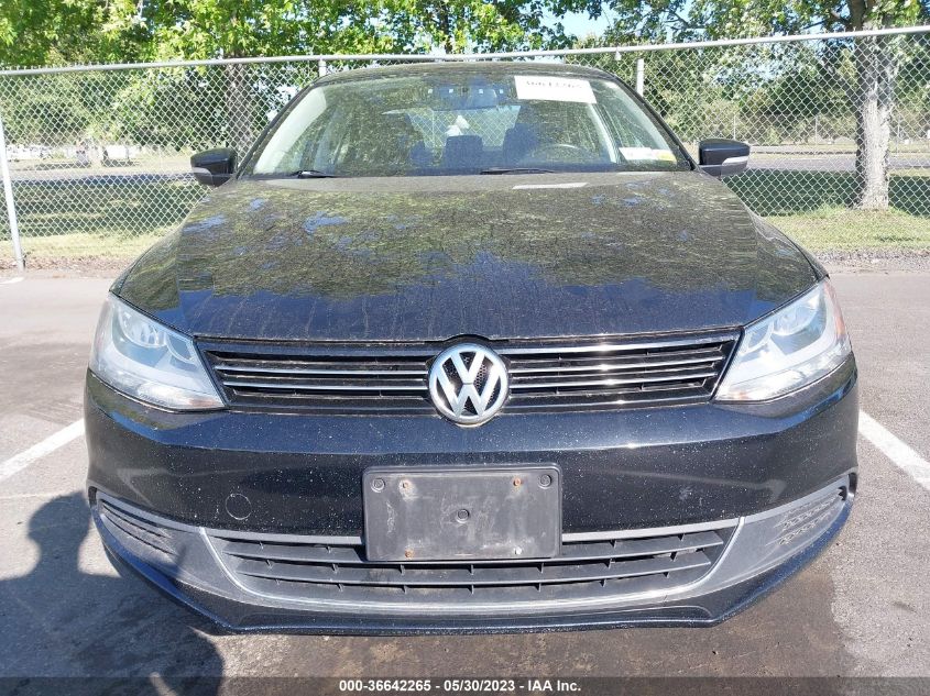 2014 VOLKSWAGEN JETTA SEDAN SE - 3VWD17AJ0EM425041