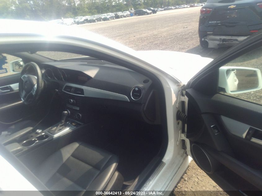 2013 MERCEDES-BENZ C-CLASS C 250 - WDDGF4HB9DA748701