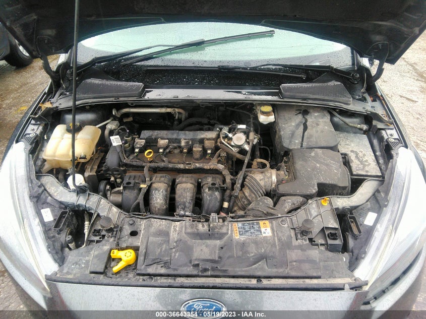 VIN 1FADP3H23JL244395 2018 FORD FOCUS SEL