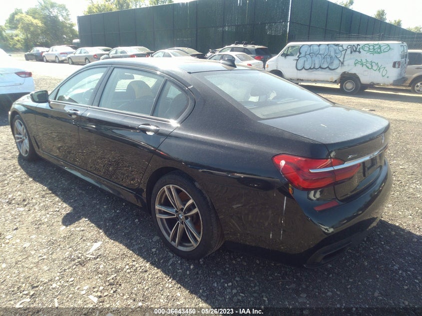 Auction sale of the 2018 BMW 7 SERIES , vin: WBA7F2C50JG423862, lot number: 36643450
