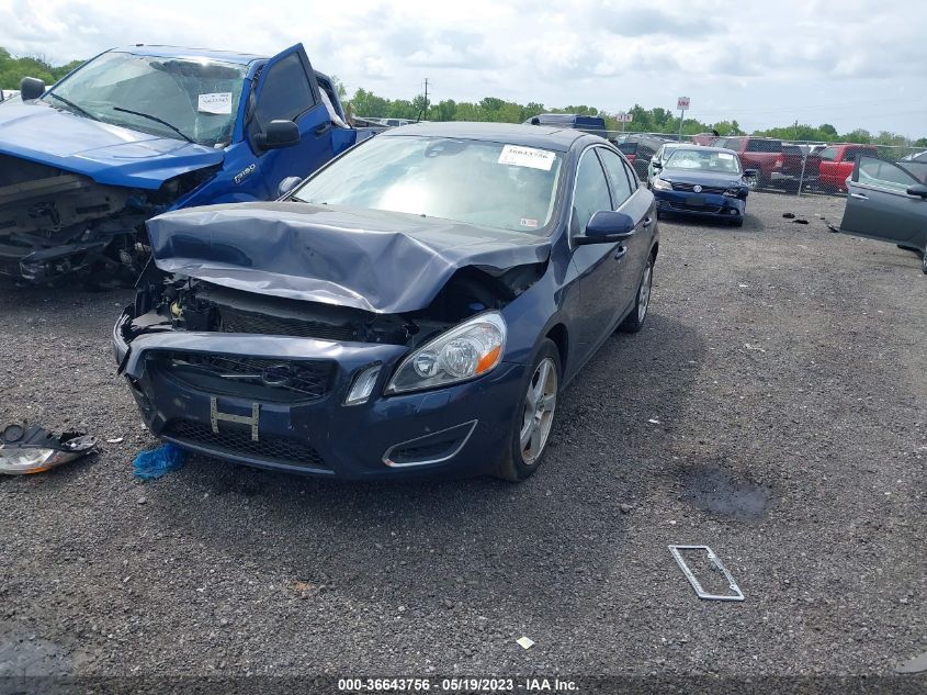 2013 VOLVO S60 T5 - YV1612FS8D2182384