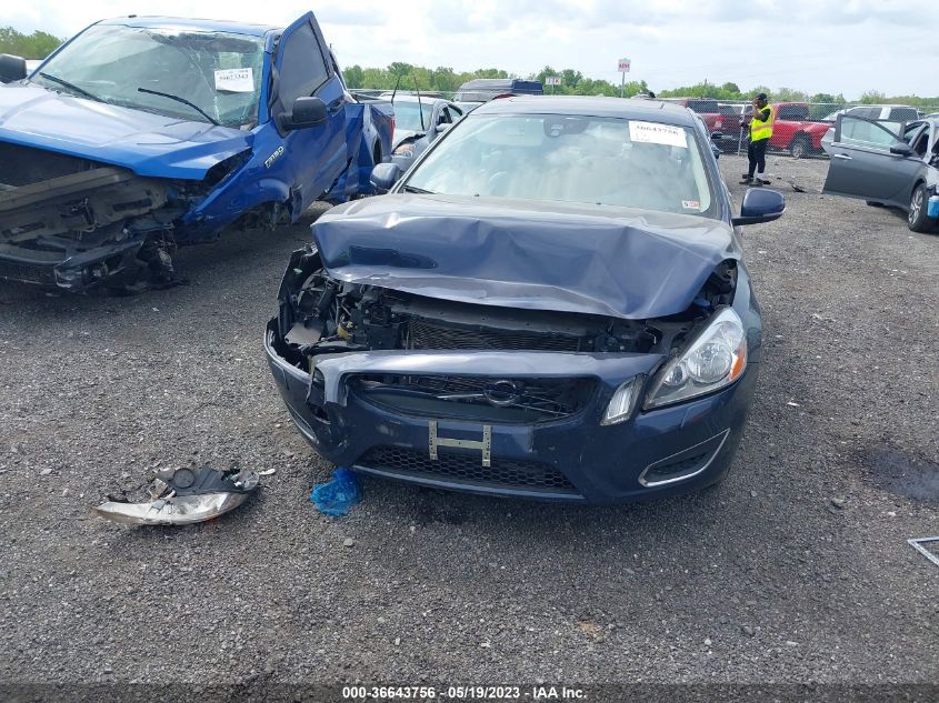 2013 VOLVO S60 T5 - YV1612FS8D2182384
