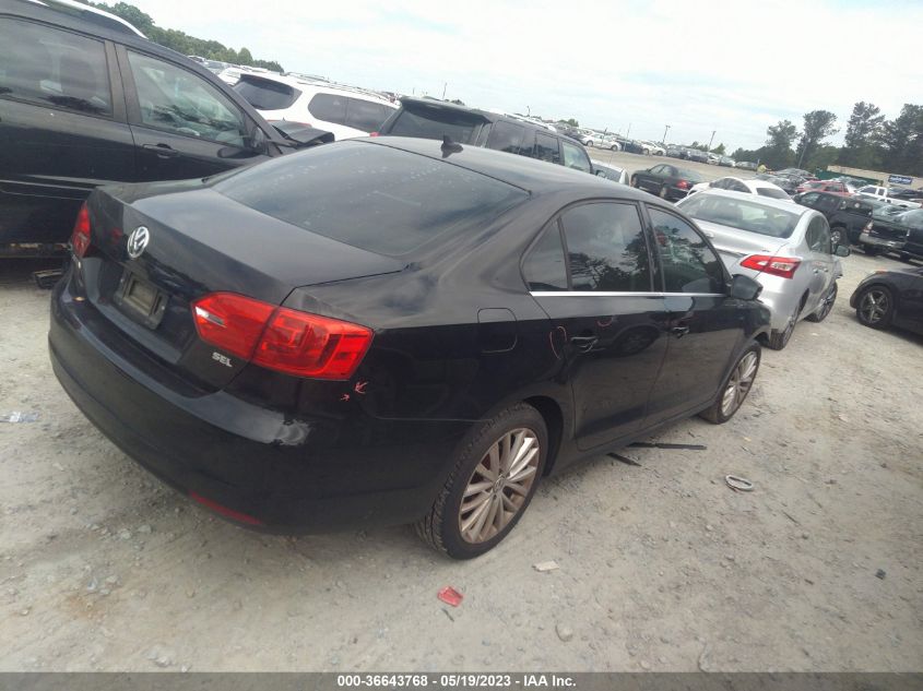 2014 VOLKSWAGEN JETTA SEDAN SEL - 3VWL17AJ1EM440109