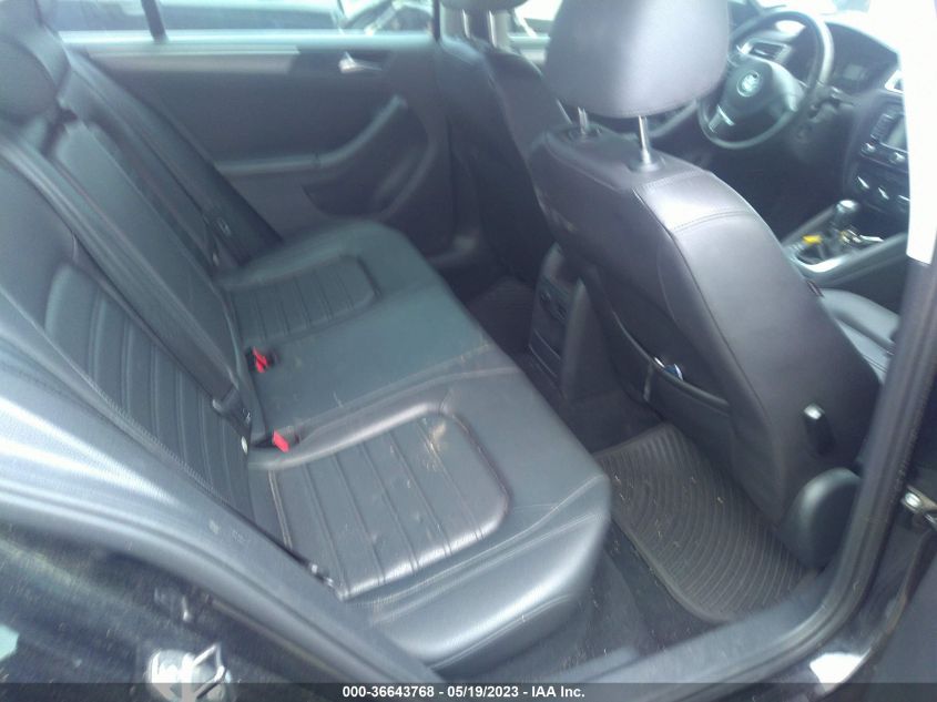 2014 VOLKSWAGEN JETTA SEDAN SEL - 3VWL17AJ1EM440109