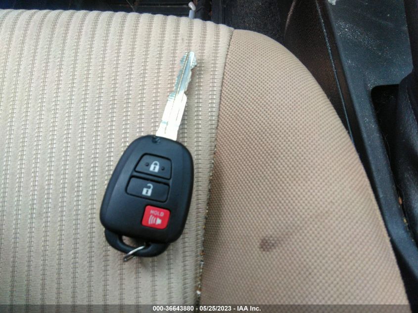 2013 TOYOTA RAV4 LE - JTMBFREV5D5001718