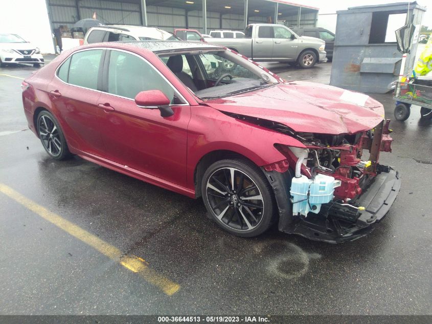 2018 TOYOTA CAMRY XSE - 4T1B61HK0JU566488