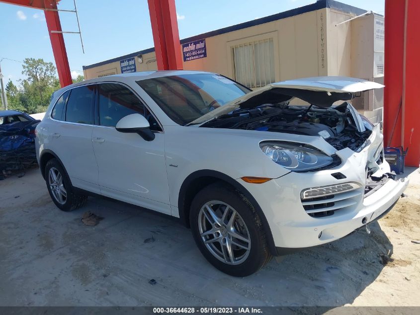 2013 PORSCHE CAYENNE DIESEL - WP1AF2A20DLA41889