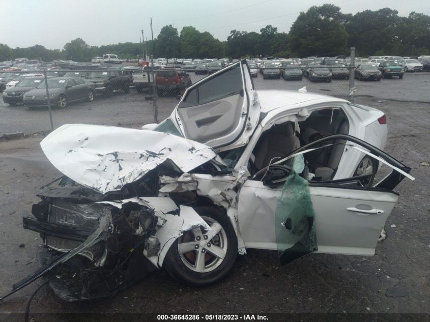 2015 KIA OPTIMA LX - KNAGM4A78F5659779