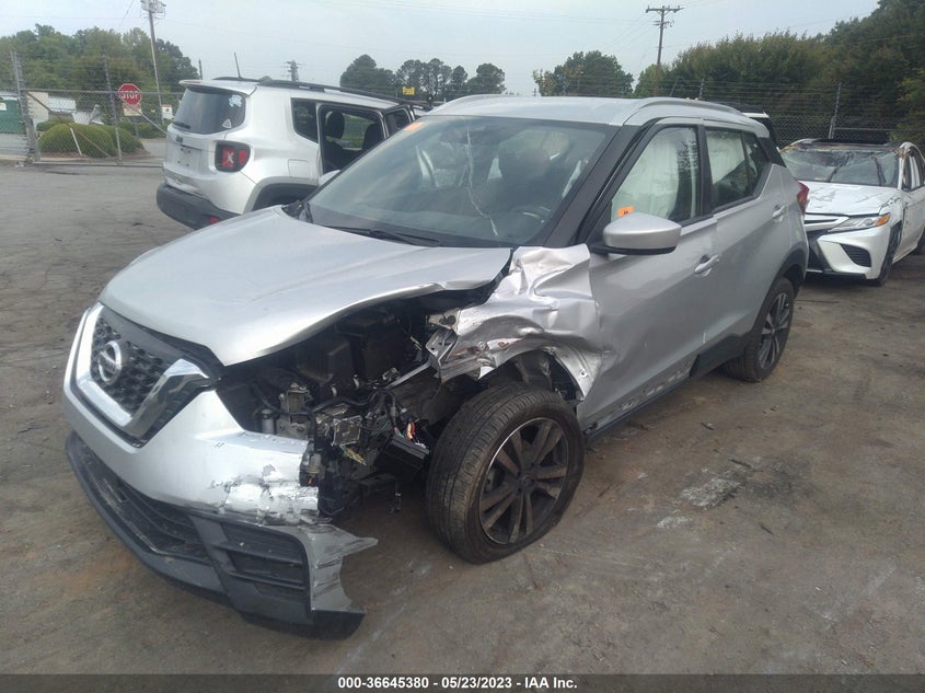 VIN 3N1CP5CV4LL493592 2020 NISSAN KICKS SV