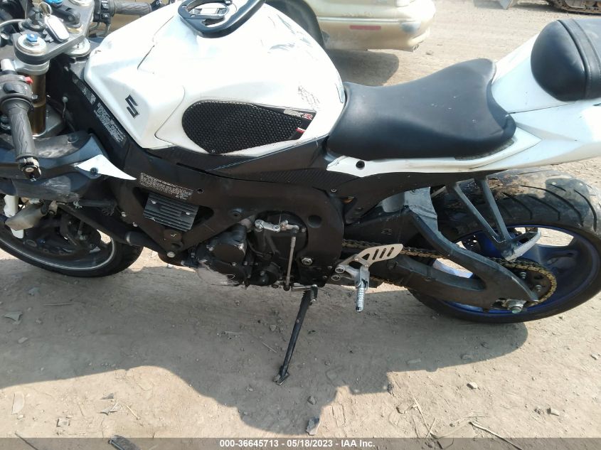 2009 SUZUKI GSX-R600 - JS1GN7EA892105746