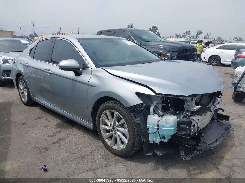 2022 TOYOTA CAMRY LE - 4T1C11AK4NU002796
