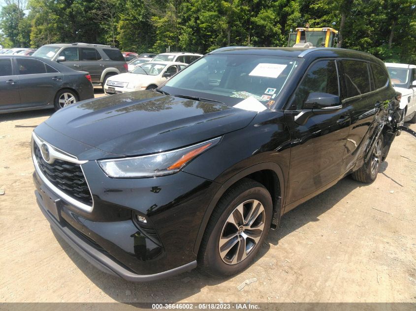 2021 TOYOTA HIGHLANDER XLE - 5TDGZRBH6MS538717