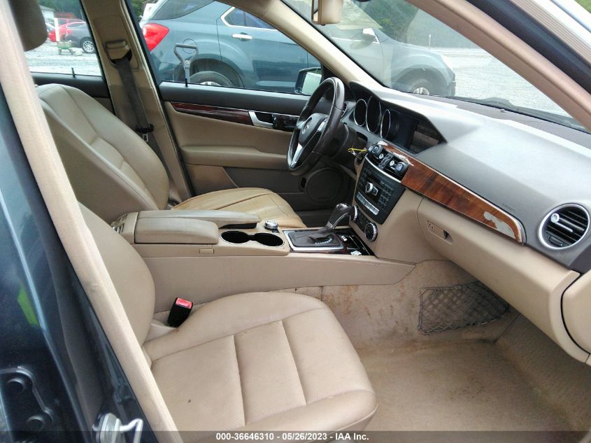 2013 MERCEDES-BENZ C-CLASS C 300 - WDDGF8ABXDR287866