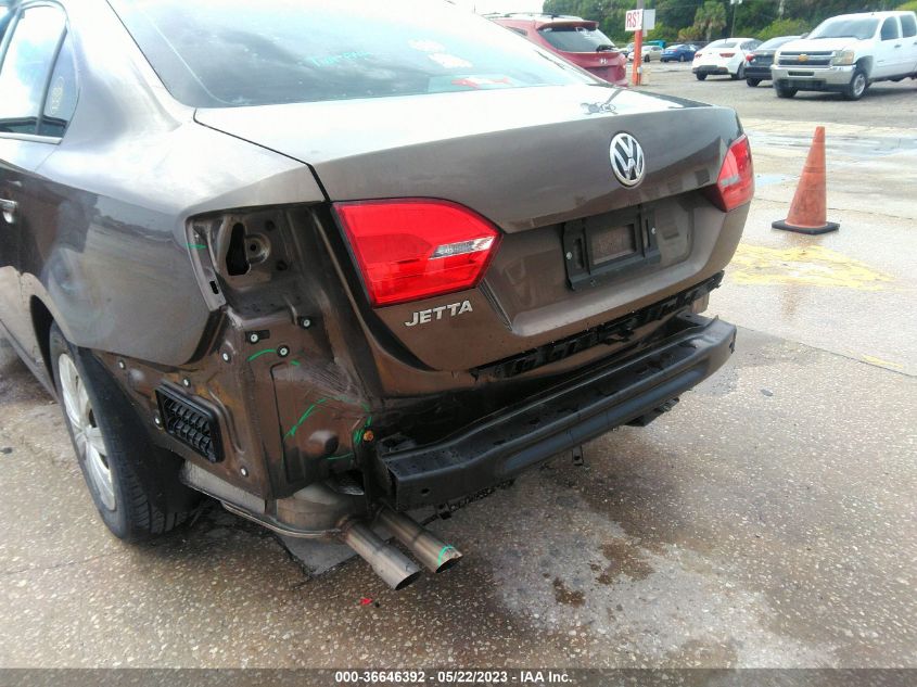 2014 VOLKSWAGEN JETTA SEDAN S - 3VW2K7AJ9EM312337