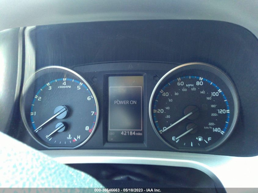 2018 TOYOTA RAV4 XLE - JTMWFREV0JD114656