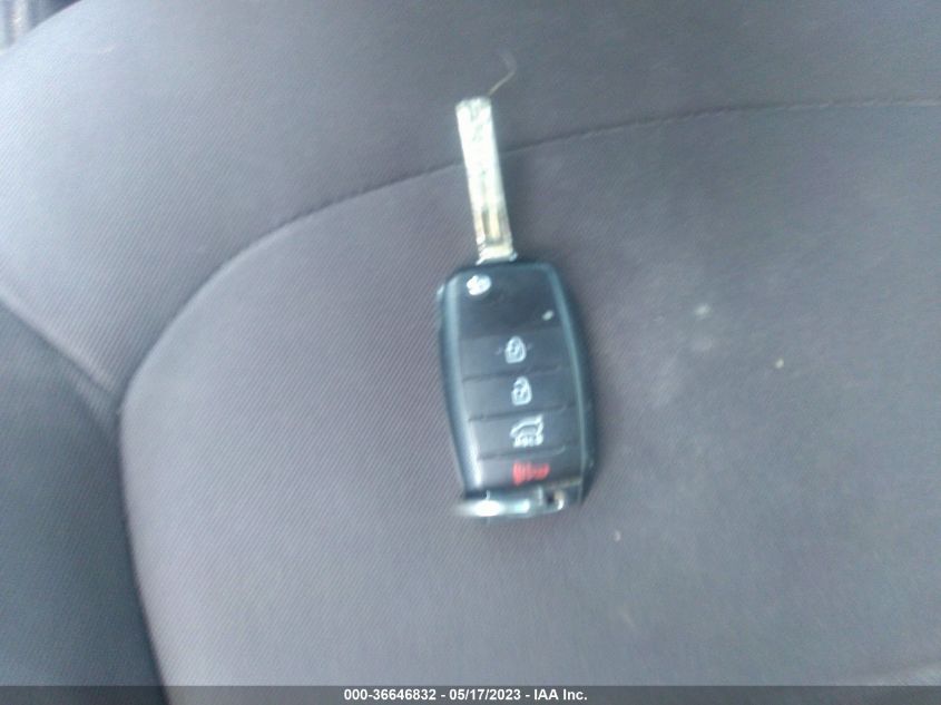 2015 KIA SOUL BASE - KNDJN2A23F7815634