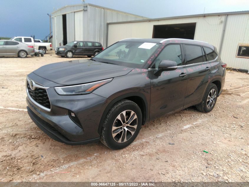 2022 TOYOTA HIGHLANDER XLE - 5TDGZRAHXNS544362