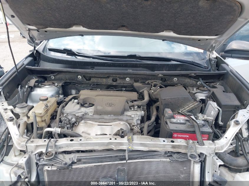2015 TOYOTA RAV4 LE - JTMZFREV7FJ056924
