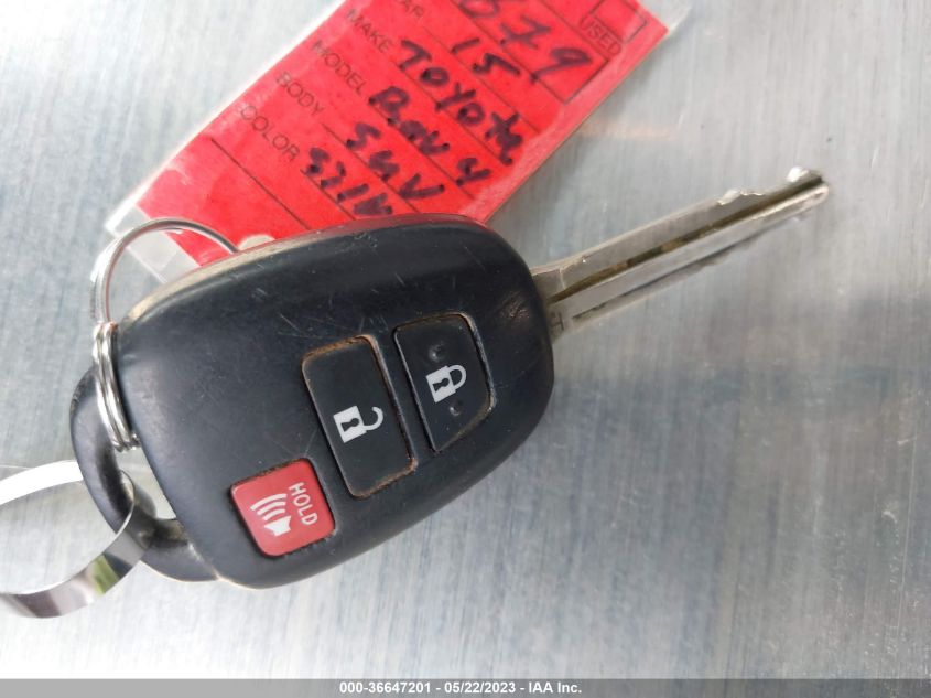 2015 TOYOTA RAV4 LE - JTMZFREV7FJ056924