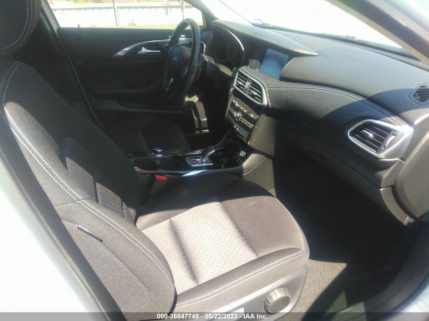 2017 INFINITI QX30 SJKCH5CP6HA037293