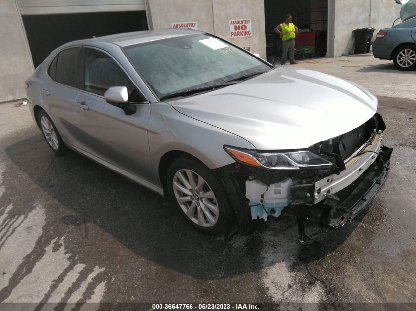 2020 TOYOTA CAMRY LE - 4T1C11AKXLU904978