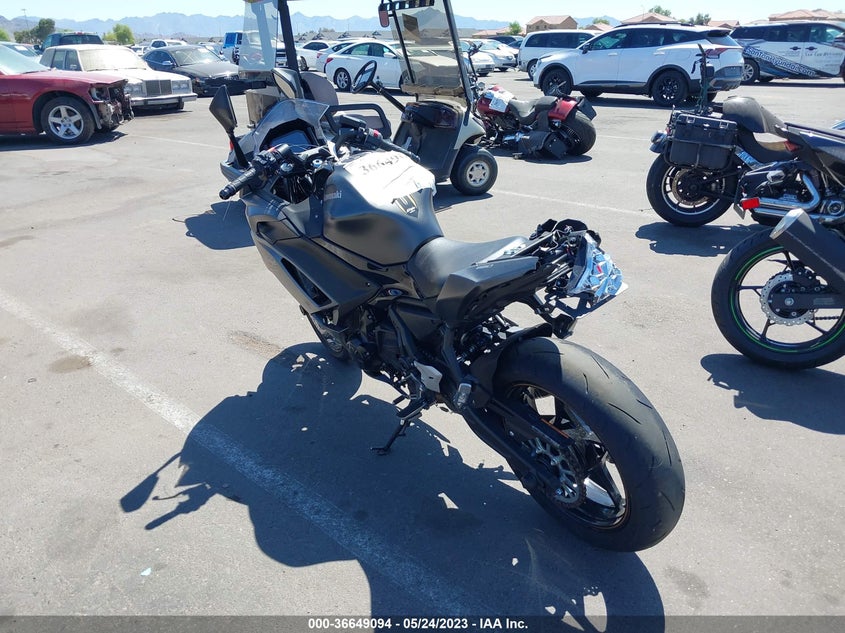 VIN ML5EXER19PDA83891 2023 KAWASAKI EX650 R