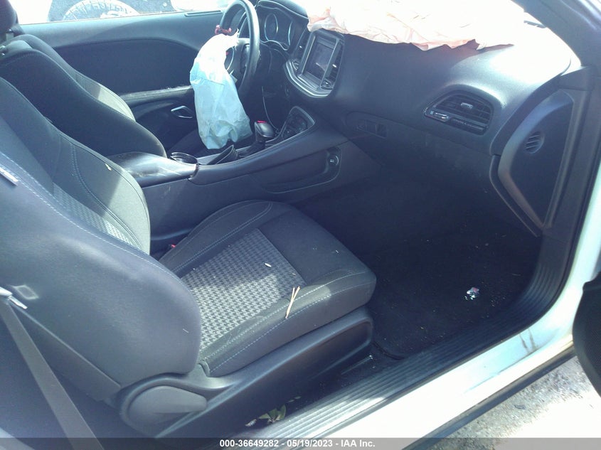 VIN 2C3CDZAG0KH525385 2019 DODGE CHALLENGER SXT