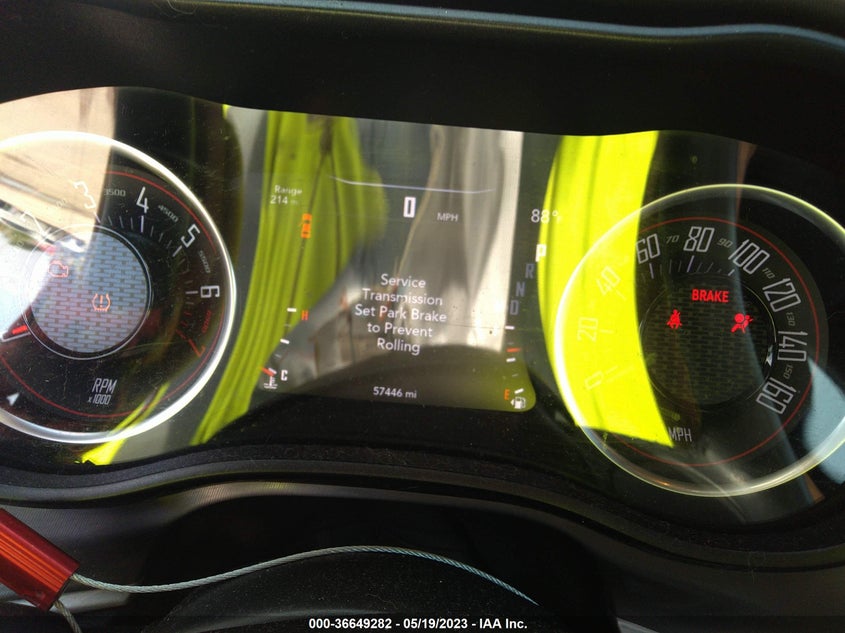 VIN 2C3CDZAG0KH525385 2019 DODGE CHALLENGER SXT