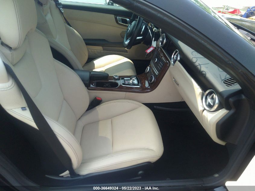 2018 MERCEDES-BENZ SLC SLC 300 - WDDPK3JA3JF154675