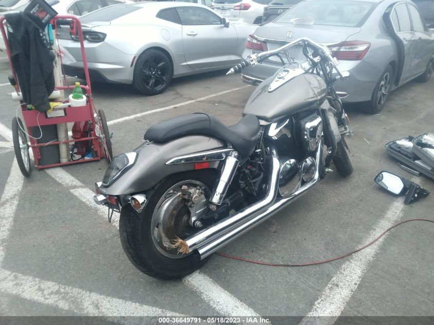 2005 HONDA VTX1300 C 1HFSC55095A103348